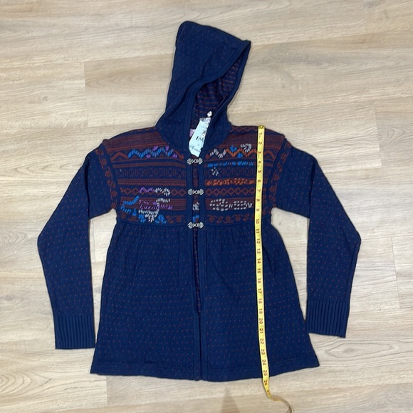 Lark and Sparrow Boutique- Freelance Babydoll Sweater - Picture 3 of 6